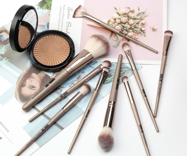 Makeup Brush Set with Brush Bag 12-Piece